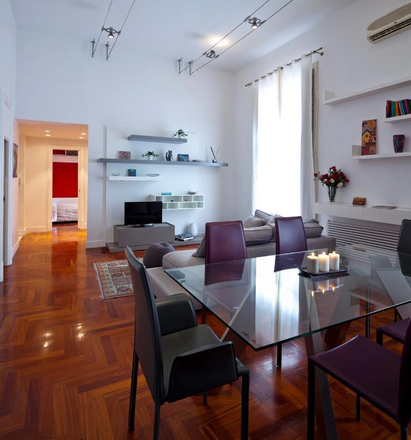 Elegant Apartment At Chiaia By Wonderful Italy Neapel Exterior foto